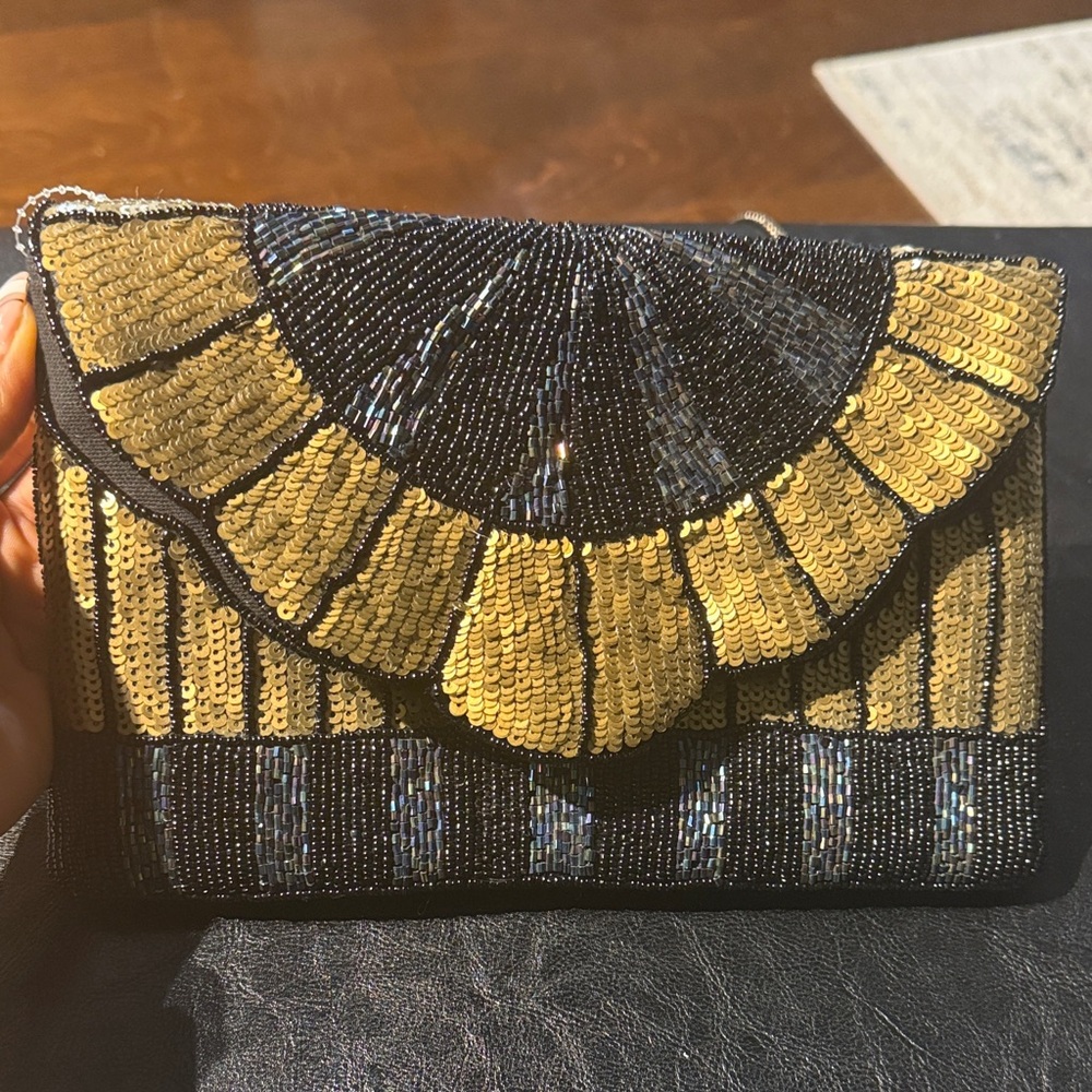 Vintage Elegant Black and Gold Beaded Clutch